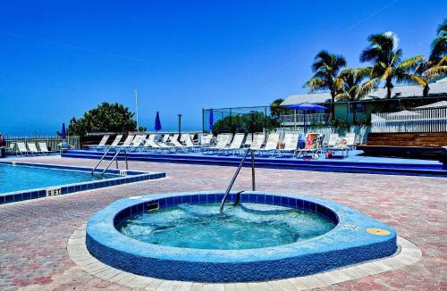 Indian Rocks Beach Apartment | Reef Club 301