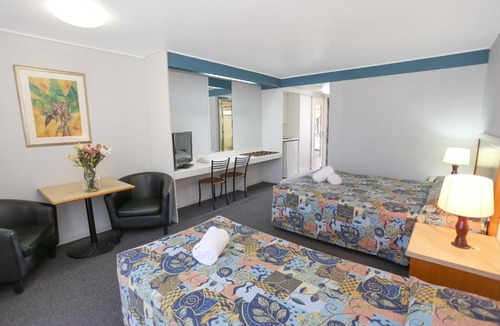 West Mackay Hotel | Reef Resort Motel