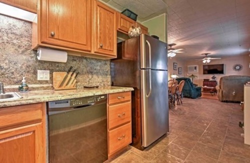 Port O Connor House | "REEL CATCH" 5 minutes from BEACH & FISHING CENTER!