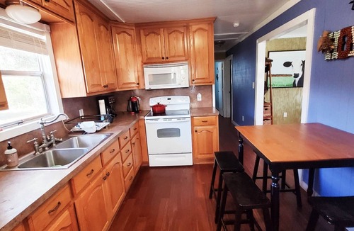 Brazos Valley Cabin | Reel County Livin'