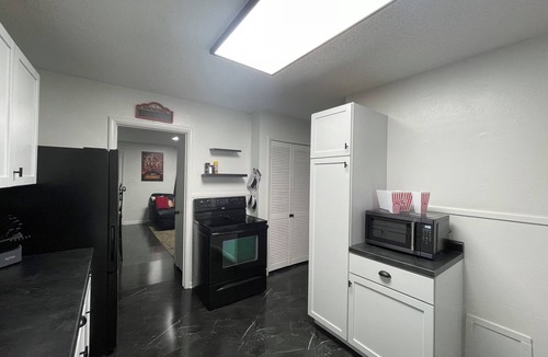 Salina Apartment | Reel Cozy NightsnNo Cleaning Fee!