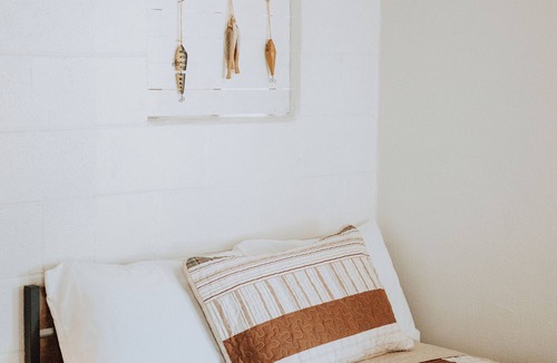 Mead Hotel | Reel Em Inn 1: Cozy, Clean,1 Mile from Lake Texoma! Perfect for Weekend Getaways