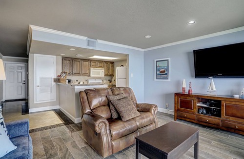 Seven Coves Condo | Reel in Romance ~ Lake Conroe ~ Fish off your balcony.