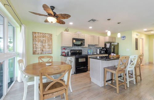 Marathon House | Reel Paradise I - 2bed/2bath half duplex with private pool & dockage