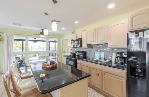 Marathon House | Reel Paradise I - 2bed/2bath half duplex with private pool & dockage