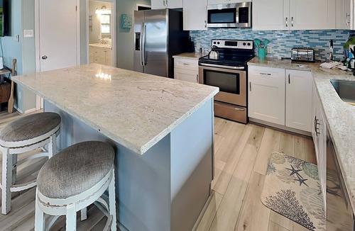 Jamaica Beach House | Reel Paradise | Pet Friendly, Waterfront, Pool!