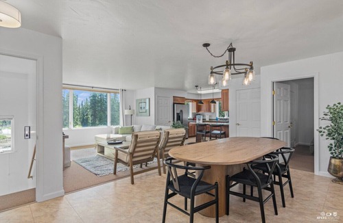 Soldotna House | Reel & Relax Riverfront Paradise