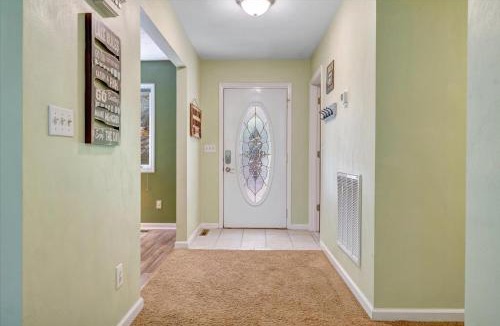 High Point House | Reel Relaxed - Lakefront w/Private Dock!