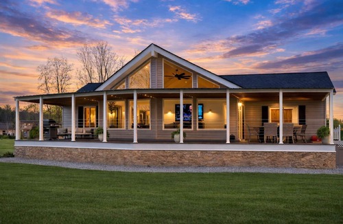 Elizabethton House | REELaxed on Watauga River