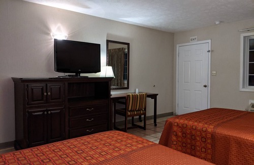 Tiptonville Hotel | Reelfoot Lake Inn