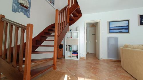 Arzon Villa | Ref 089 Maison standing avec jardin et internet pour dix