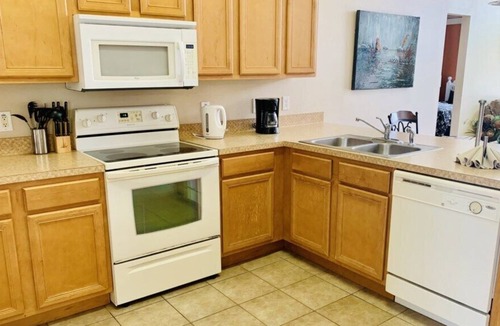 Solana House | Ref 23. Superb 4 bedroom, 3 bathroom villa with pool.