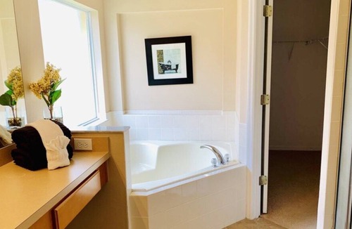 Solana House | Ref 23. Superb 4 bedroom, 3 bathroom villa with pool.