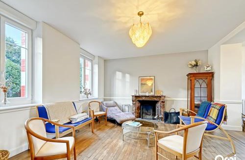 Queven House | REF 495 Quéven type 7 manor house