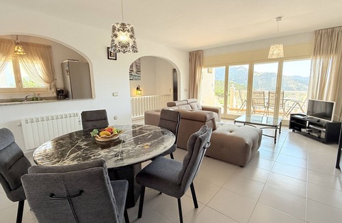El Mas Fumats Villa | Ref. Alb31 - VILLA WITH POOL AND SEA VIEWS