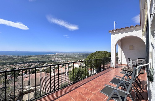 El Mas Fumats Ski Chalet | Ref. Cad21 - VILLA WITH POOL AND SEA VIEWS