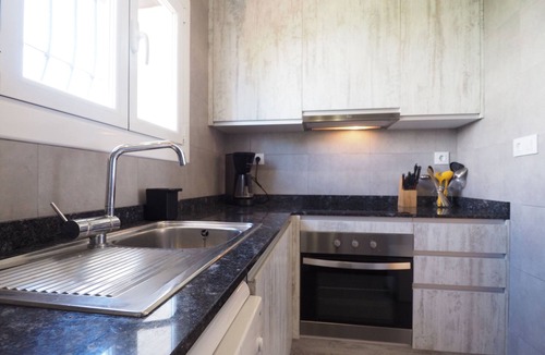L'Escala House | Ref. PALAU 3: Cosy house with private pool and wifi.