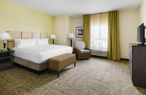 Florida Central Atlantic Coast Hotel | Refined 1BR King Suite | Full Kitchen & Pool | 2.4 mi to Disney Springs