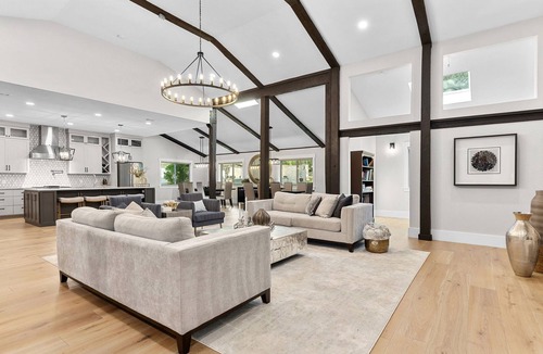Brushy Creek House | Refined 7 acre park-like estate on Brushy Creek