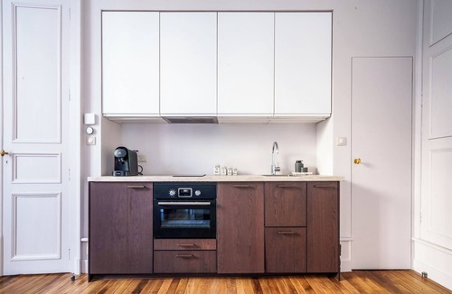 Old Town Apartment | Refined apartment with cathedral view and garden