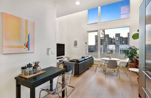 Stevens House | Refined Capitol Hill Townhome w/Views & Parking