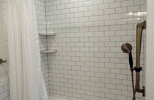 Riverhead Apartment | Refined Residences, Riverhead Charm