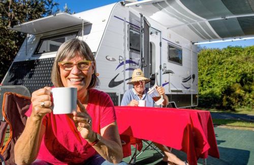 Red Rock Resort | Reflections Red Rock - Holiday Park