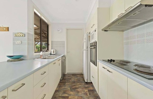 Lake Conjola House | Reflections Summary: