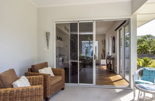 Picnic Bay Villa | Reflections Turquoise Villa 4