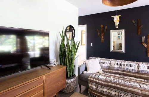 Wooyung House | Refreshing 3BR Oasis with Pool & Fire Pit