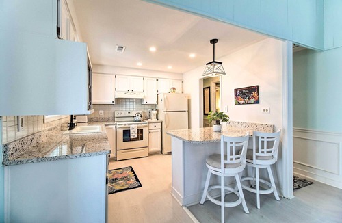 Colonial Beach Cottage | Refreshing Colonial Beach Vacation Rental!