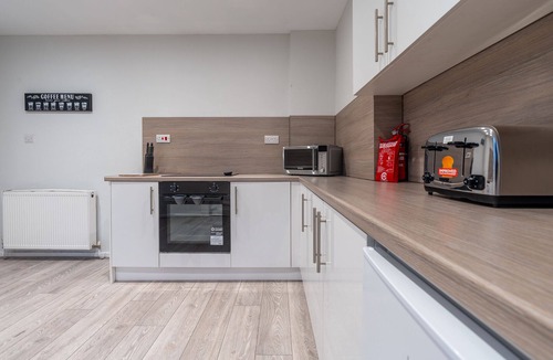 Shotts Apartment | Refreshing Modern Apartment in Salsburgh