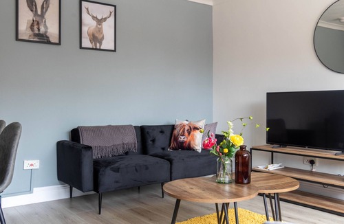 Broxburn House | Refreshing Modern House in Broxburn