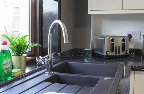 Alloa House | Refreshing Modern House in Sauchie