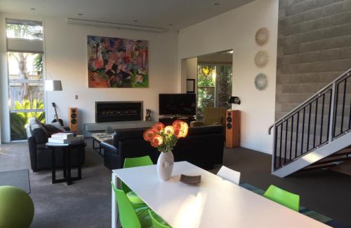 Palmerston North Bed & Breakfast | Refreshstay