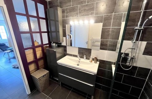 Chamalieres Apartment | Refuge Artistique de Chamalières