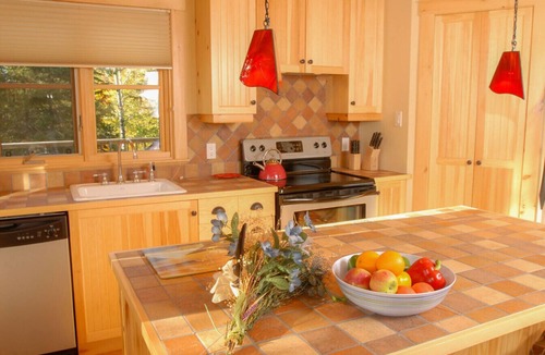 Pohenegamook Apartment | Refuge chic & paisible au bord du lac Pohénégamook
