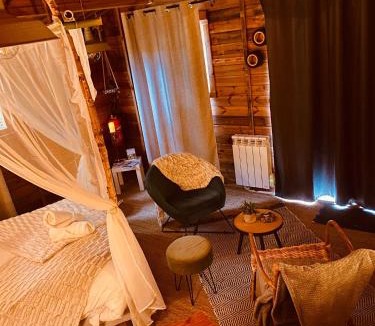 Auchay-sur-Vendee Cabin | Refuge de Campagne Le Chalet