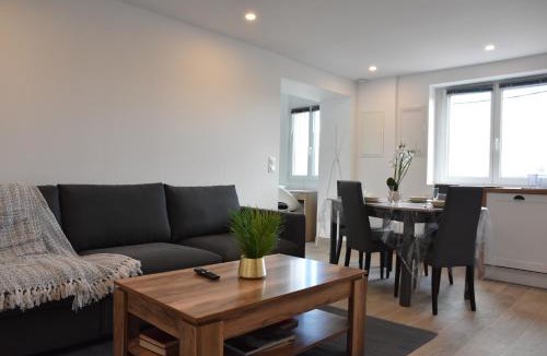 Manom Apartment | Refuge du Château avec terrace