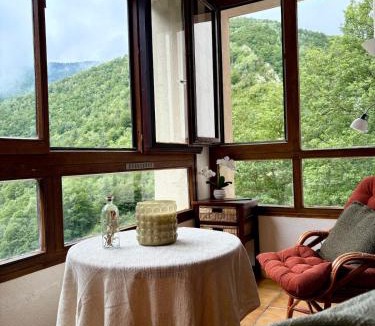 Les Bains de la Preste Apartment | Refuge nature avec vue panoramique La Preste