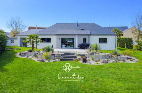 Roeze-sur-Sarthe House | Refuge nature parking & étang - 15min Circuit Mans