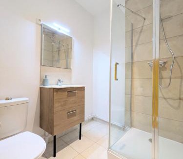 Saint-Omer Apartment | Refuge subtil