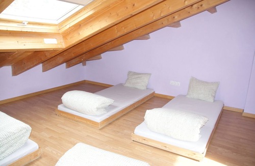 Rodes House | Refugi rural Casa Canelo