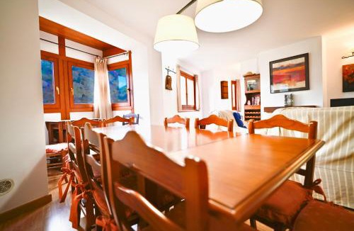 Soldeu Apartment | Refugio Amplio con Vistas y Parking I Eslalom