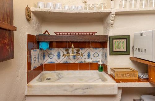 Besalu House | Refugio Medieval Besalú, Wifi, 2 hab, 2 baños