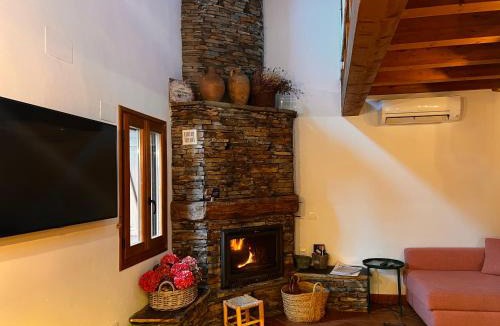 Campillo de Ranas Apartment | Refugios Del Valle Negro