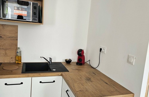 Valenciennes Apartment | Refurbished 1-bedroom apartment