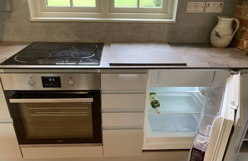 Waddesdon Cottage | Refurbished Coach House in rural setting.