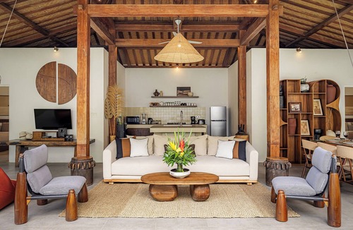 Petitenget Villa | Refurbished Villa Kaly – Central Seminyak Oberoi, 700m from Beach