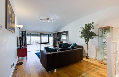 Hale Apartment | Regal Apartment